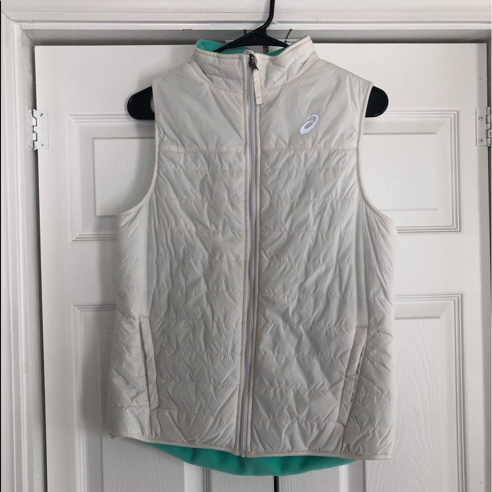 ASICS VEST🌟
